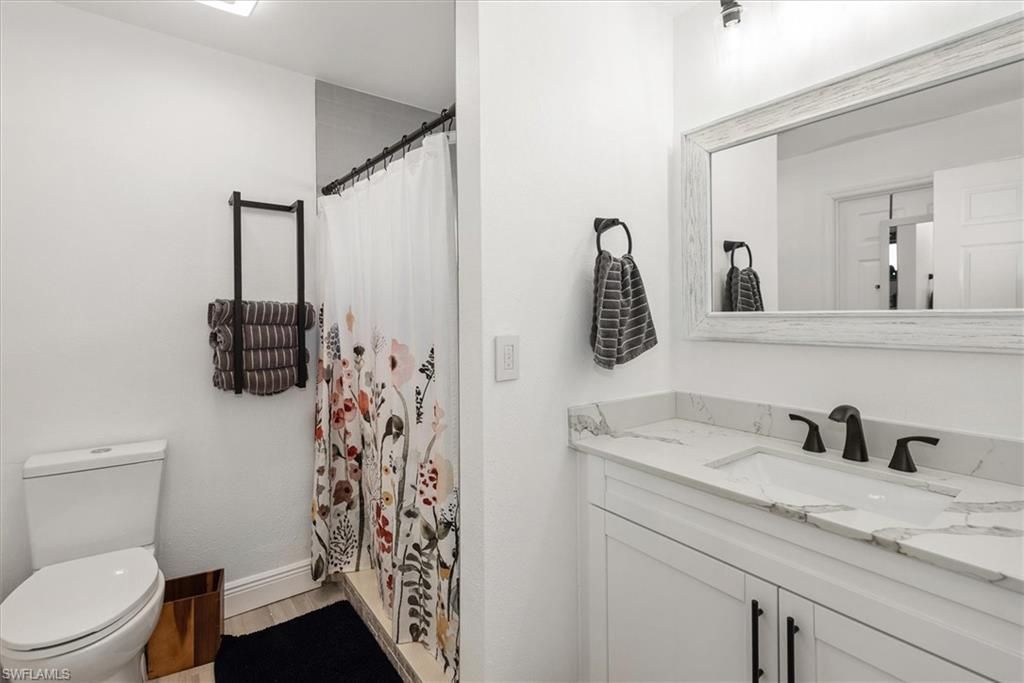 1702 SE 5th Ct, Cape Coral, FL 33990 Photo