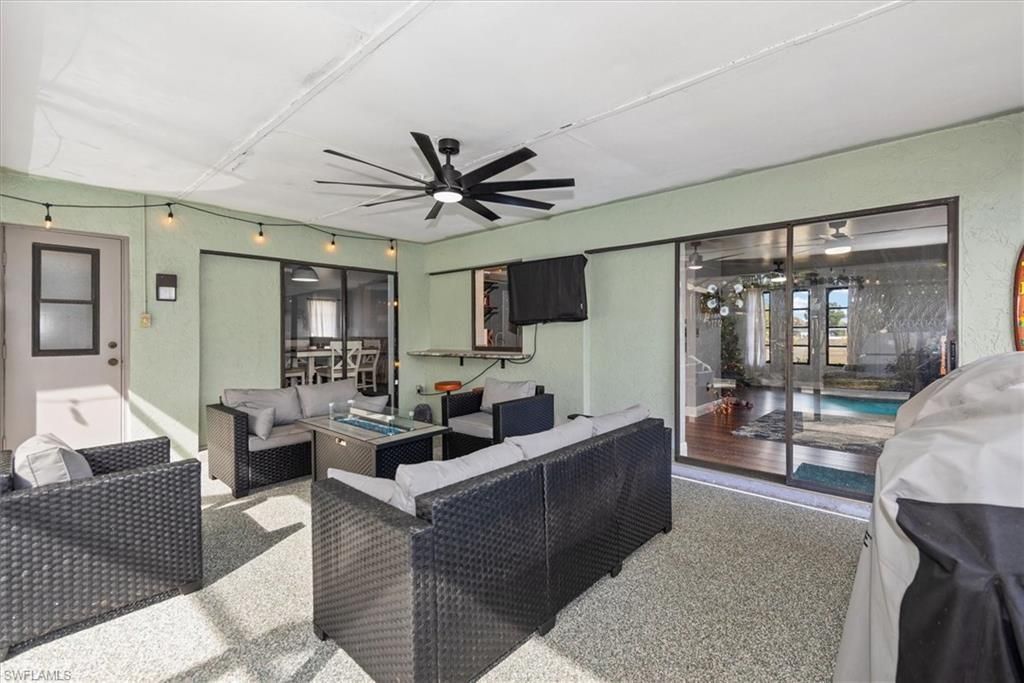 1702 SE 5th Ct, Cape Coral, FL 33990 Photo