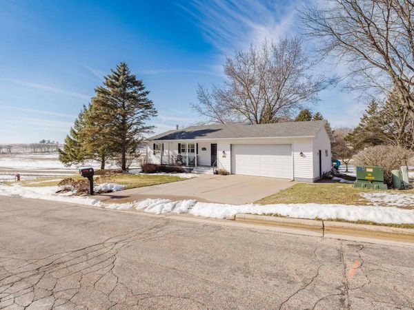 712 W Fountain Street, Dodgeville, WI 53533