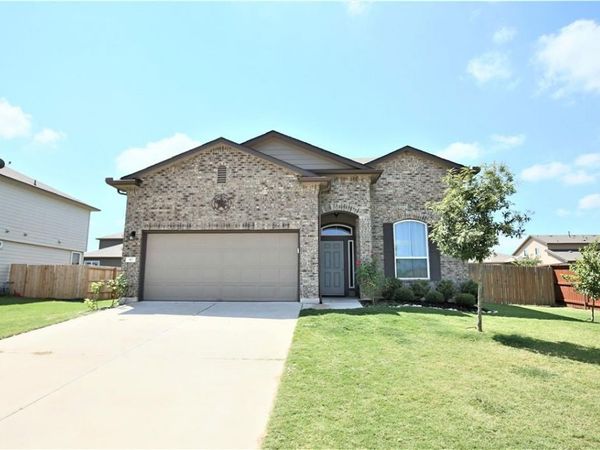 46 Churchill Farms DR, Georgetown, TX 78626