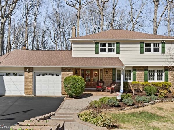 1 BLUE JAY DRIVE, NEWARK, DE 19713