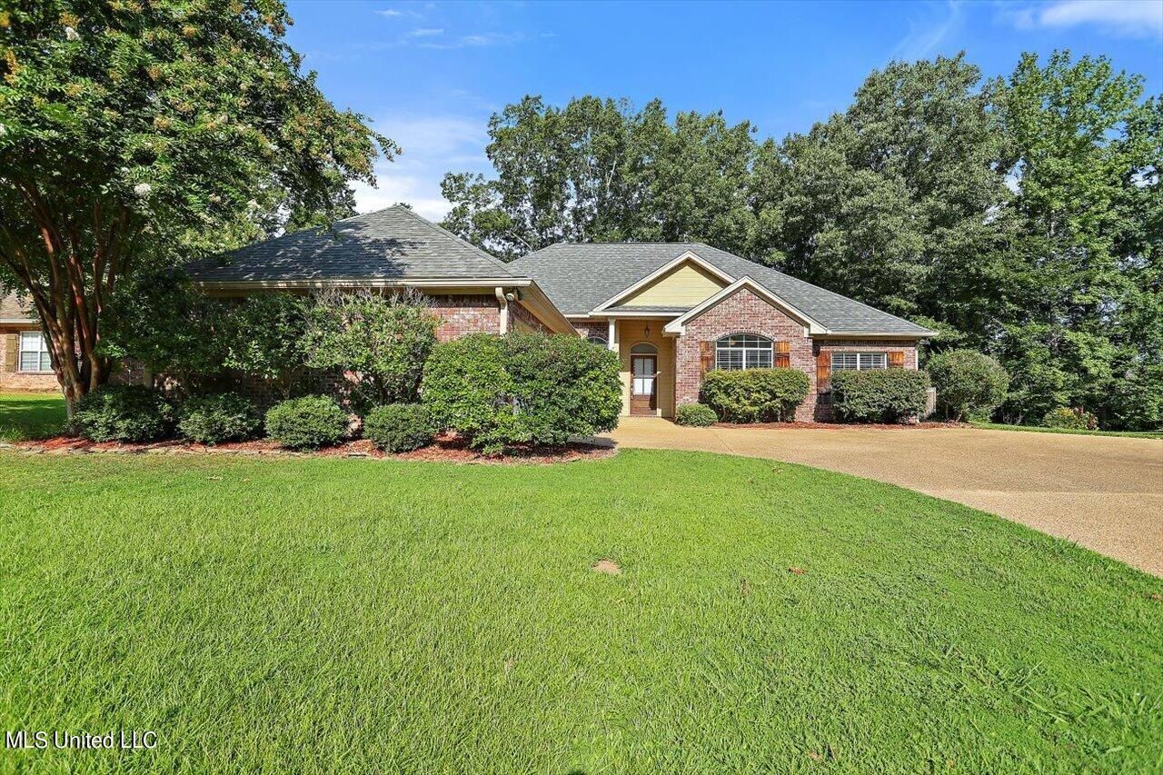 143 Navajo Circle, Clinton, MS 39056 Main Photo