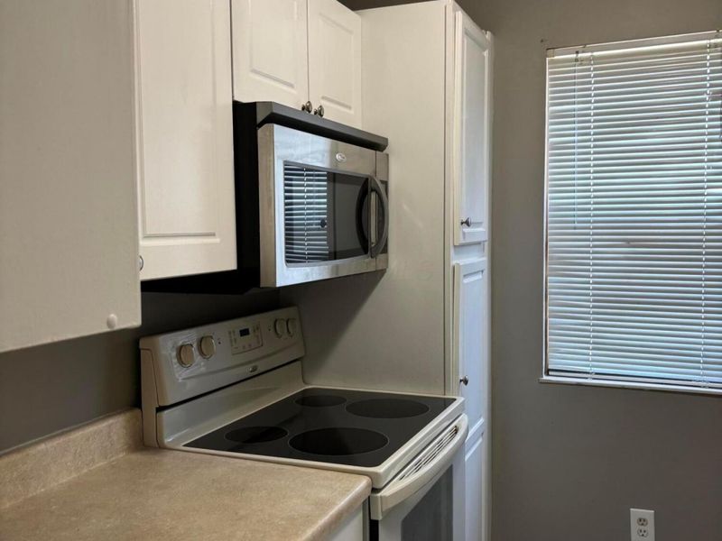 1652 Bennigan Drive , Unit 175A, Hilliard, OH 43026 Photo 3