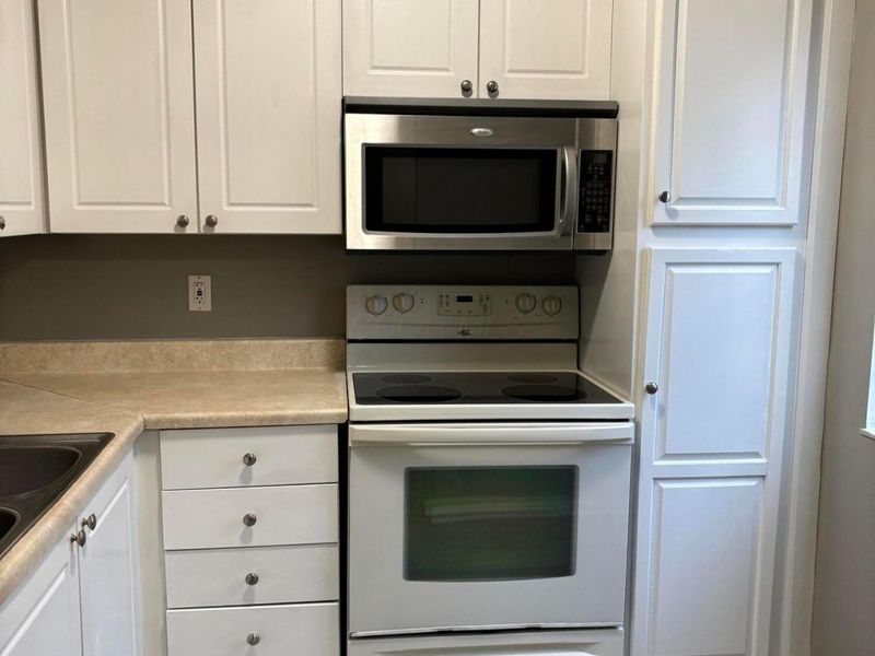 1652 Bennigan Drive , Unit 175A, Hilliard, OH 43026 Photo 4