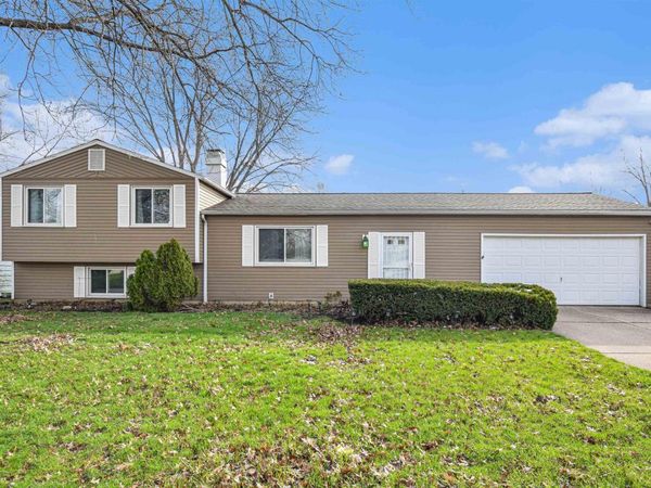 1506 Cantondale Lane, Mishawaka, IN 46544