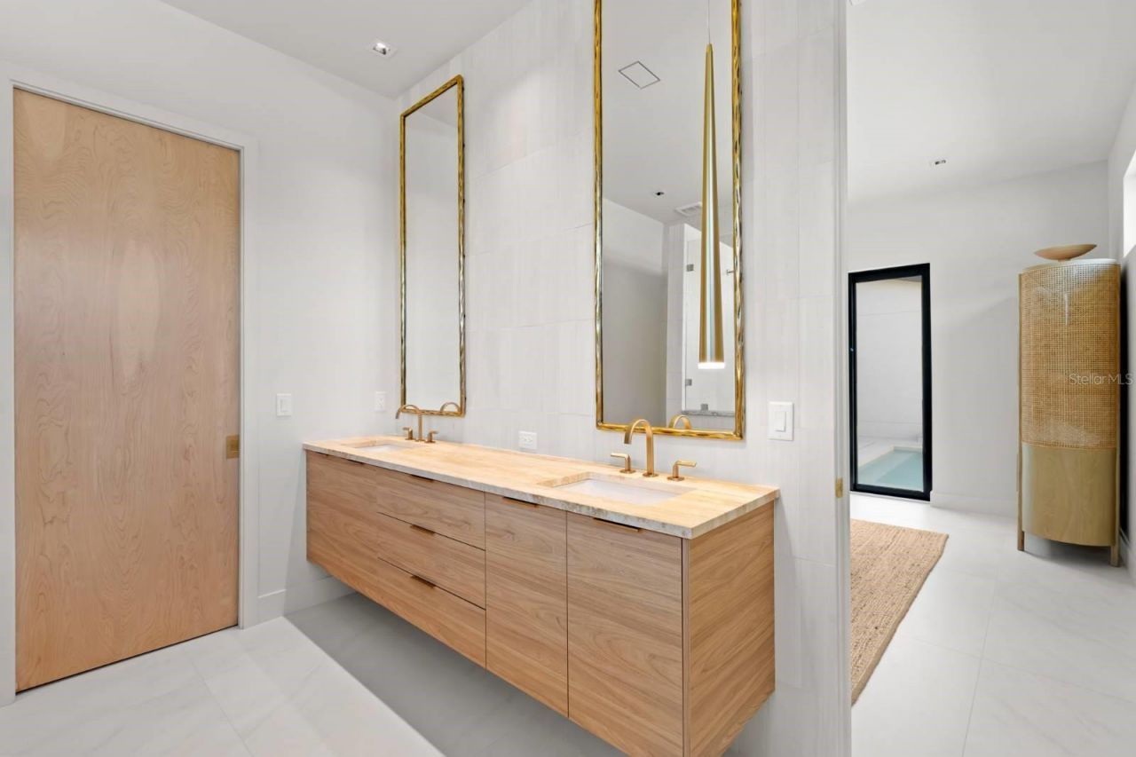 5150 Dartmouth Avenue N, Saint Petersburg, FL 33710 Photo