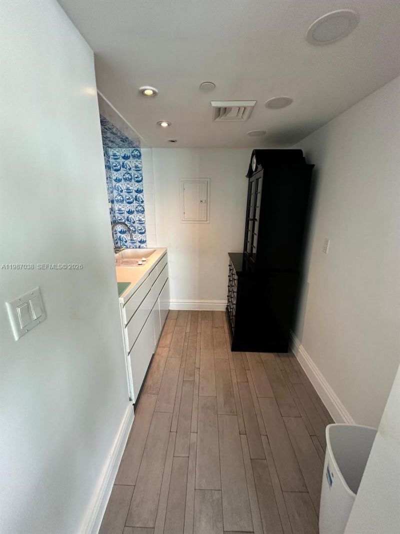 1100 West Ave , Unit 1606, Miami Beach, FL 33139 Photo