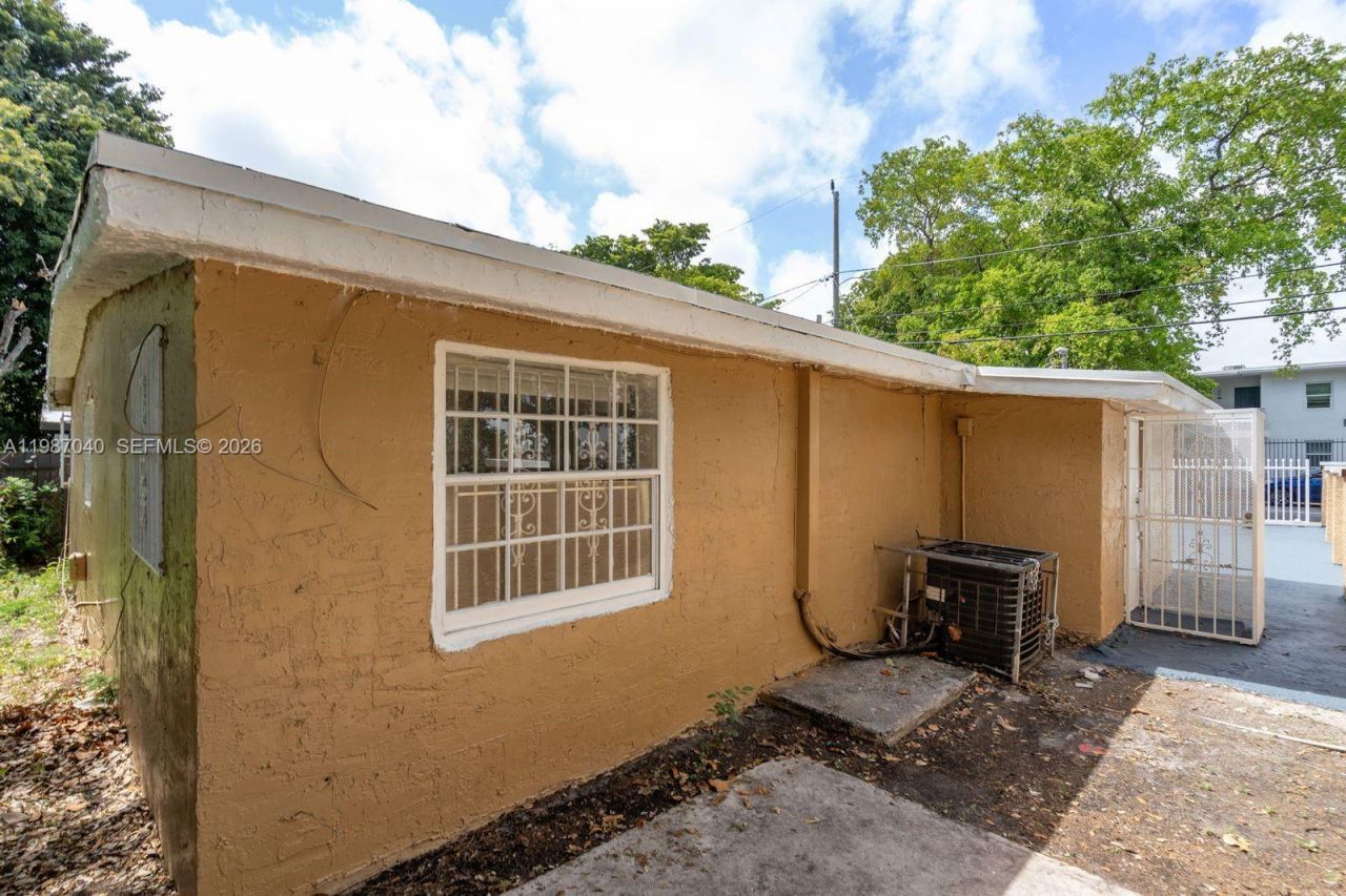 6321 NW 20th Ave , Miami, FL 33147 Photo