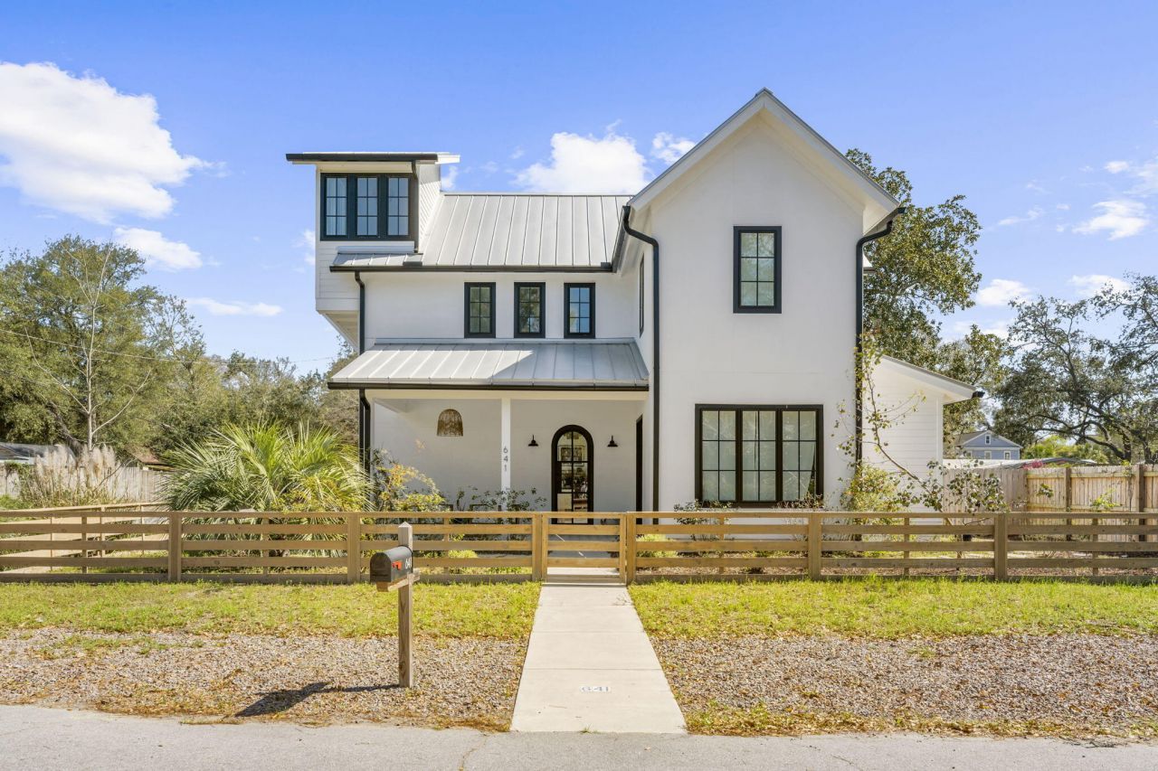 641 Palmetto Street Photo 3