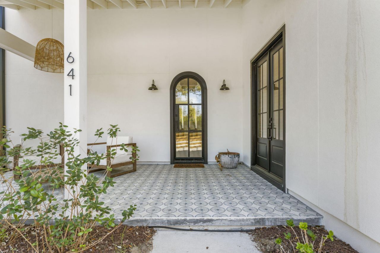 641 Palmetto Street Photo 5