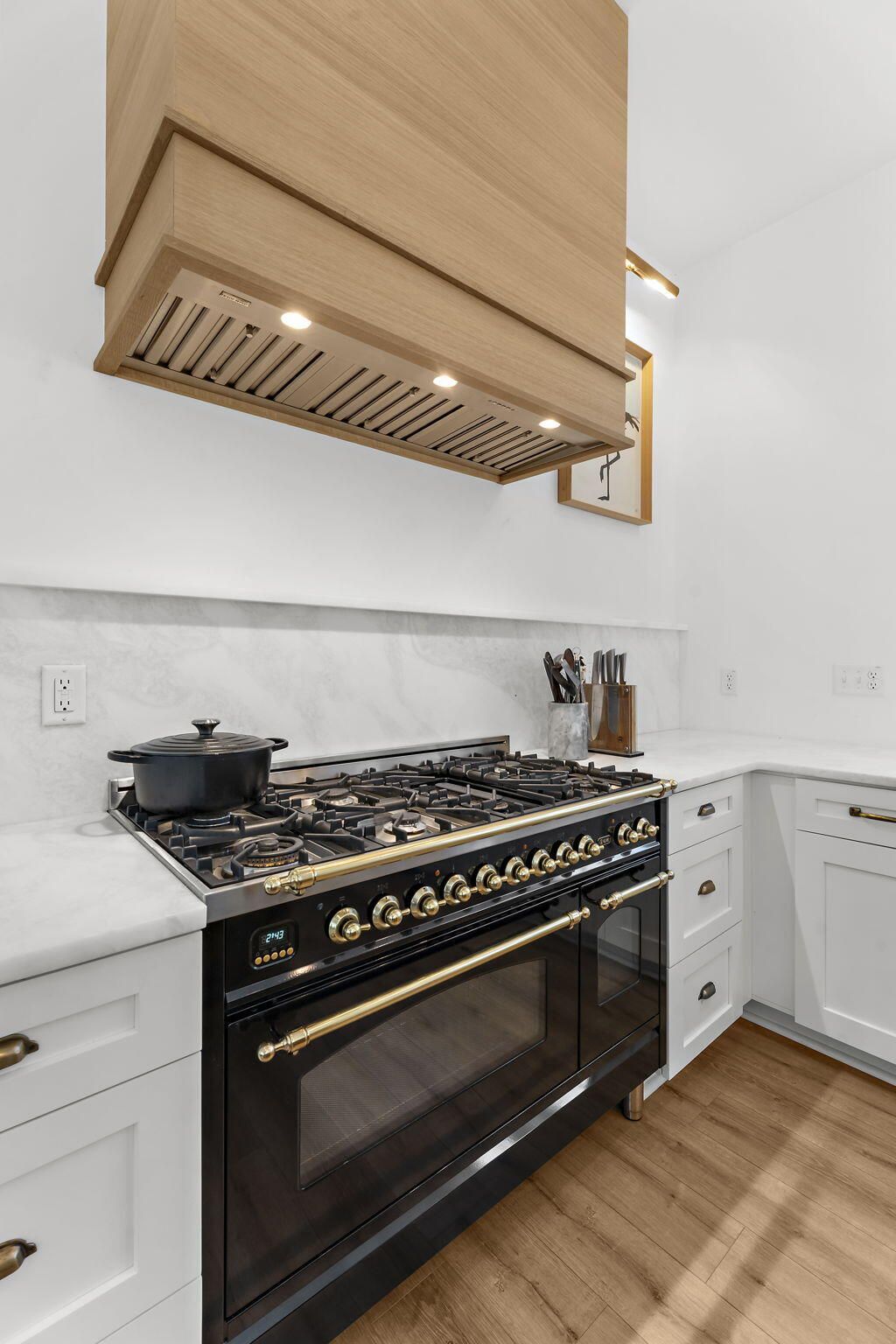 641 Palmetto Street Photo 7