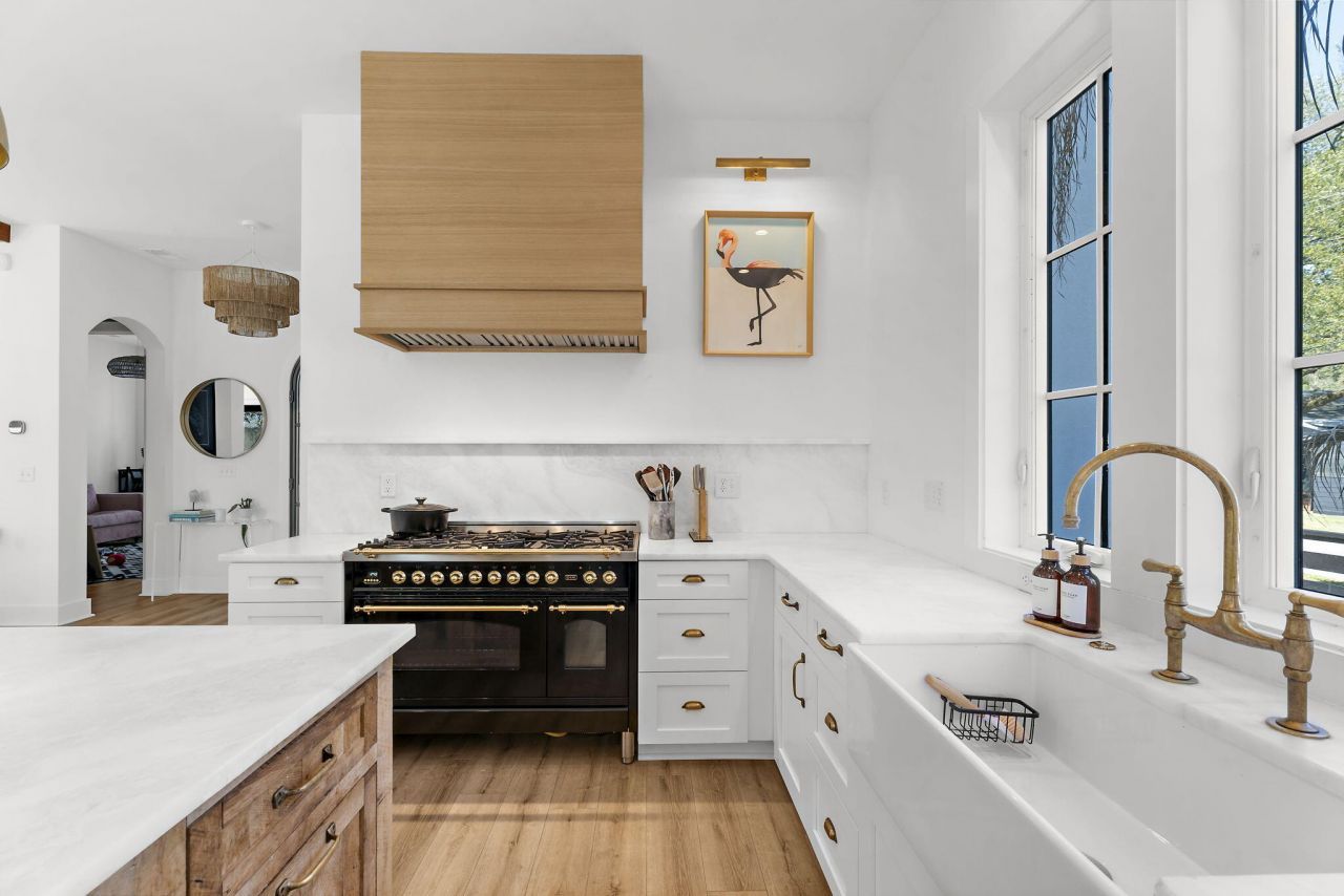 641 Palmetto Street Photo 9