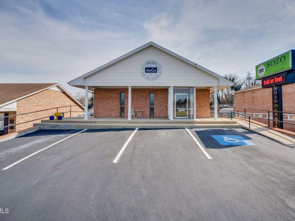 106 Rogosin Drive, Elizabethton, TN 37643