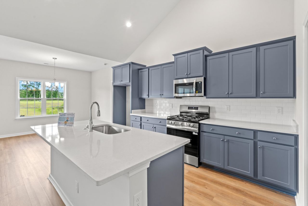 206 Stillbrook Dr.  Photo 5