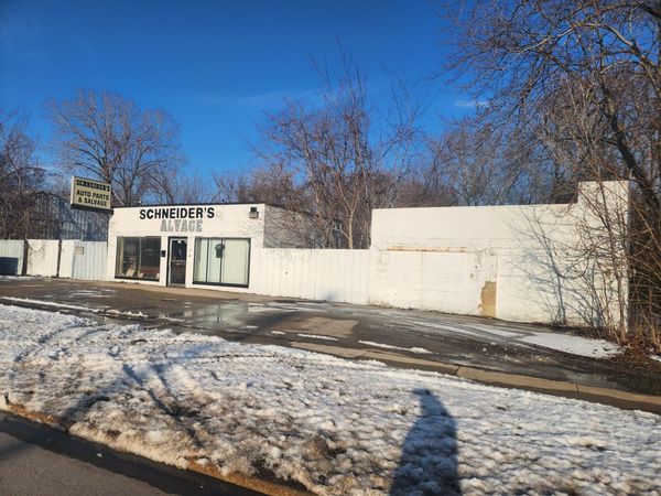 8521 Sheridan Rd, Kenosha, WI 53143