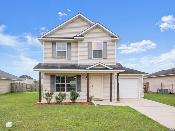 35055 Madisonville Dr, Denham Springs, LA 70706