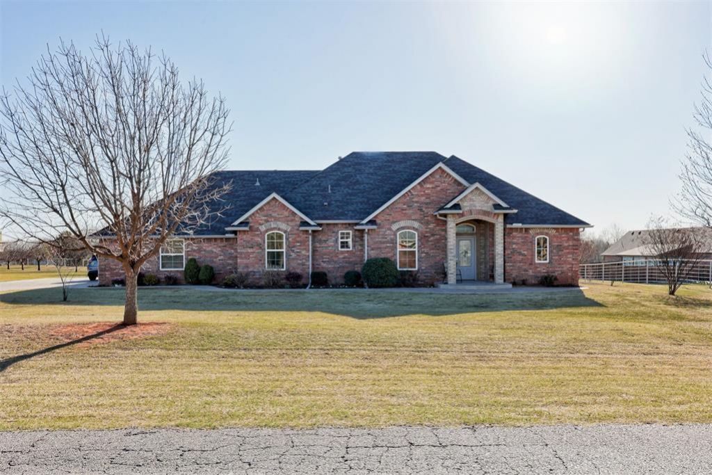 210 N Grigsby Road, Newcastle, OK 73065 Main Photo