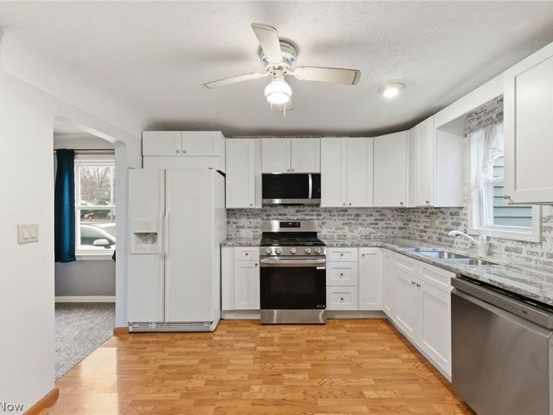 34857 Roberts Road, Eastlake, OH 44095 Photo 10