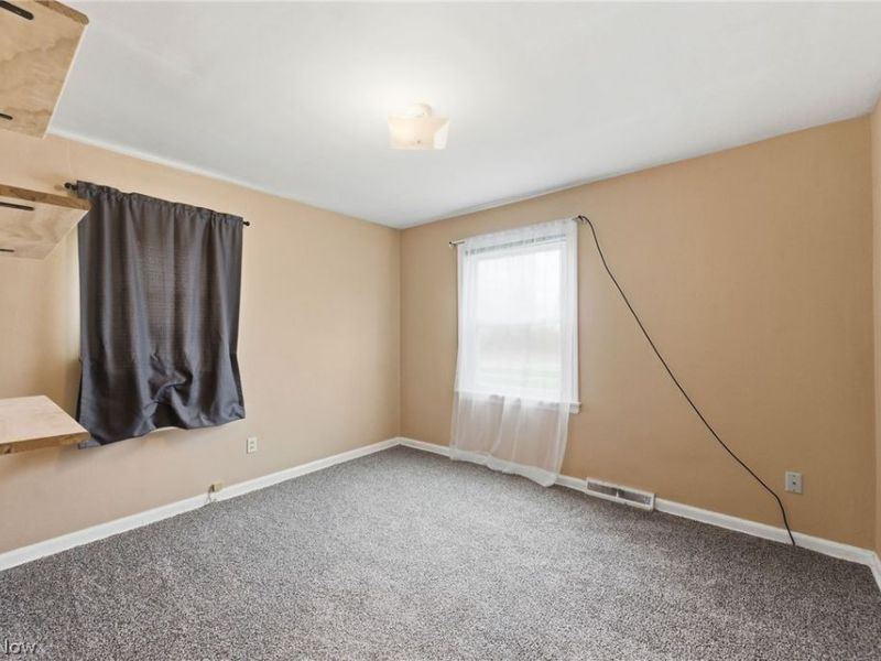 34857 Roberts Road, Eastlake, OH 44095 Photo 23