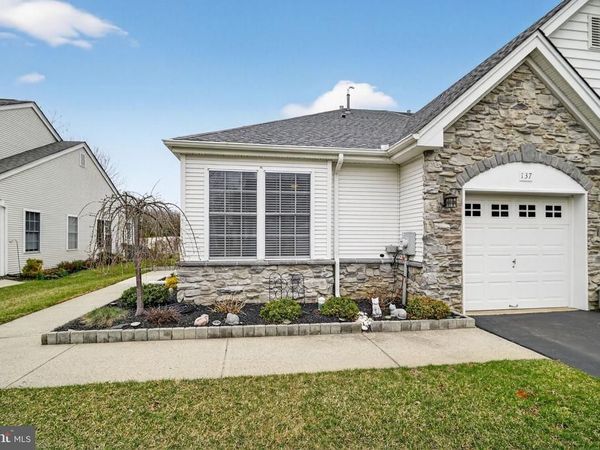137 BURHOLME DRIVE , HAMILTON, NJ 08691
