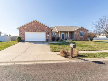 26 OSPREY Court, Pekin, IL 61554