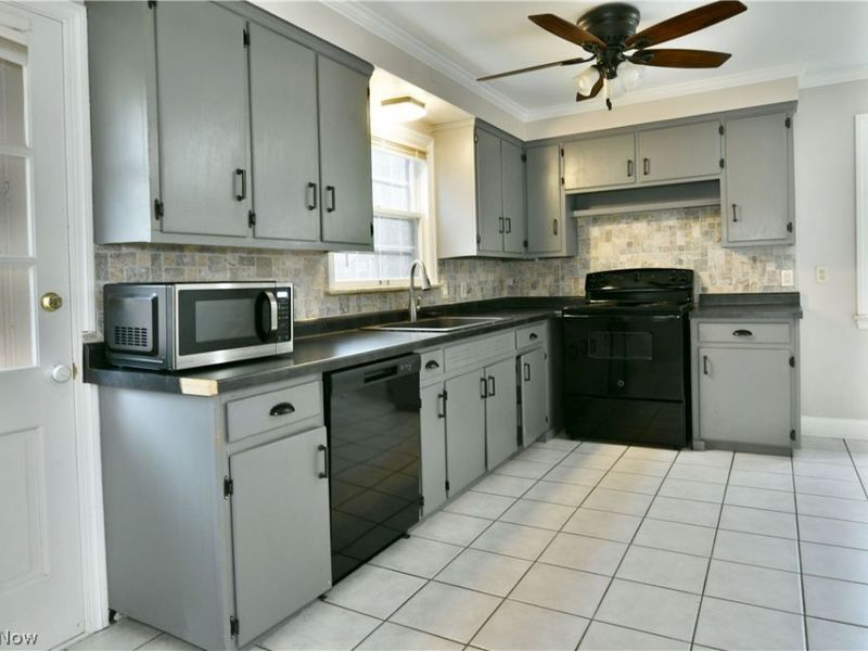 94 Jennette Drive, Youngstown, OH 44512 Photo 14