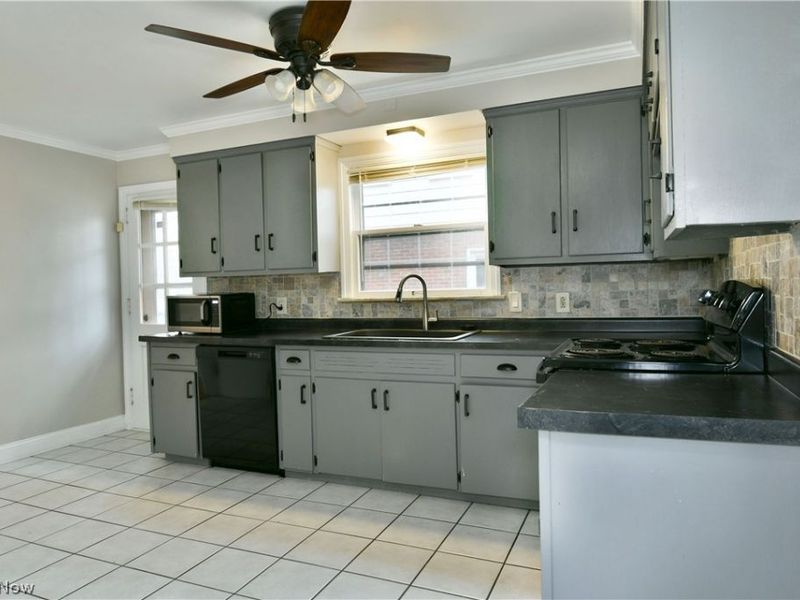 94 Jennette Drive, Youngstown, OH 44512 Photo 17