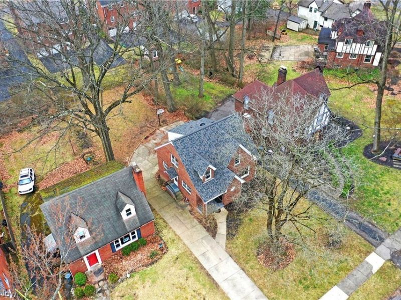 94 Jennette Drive, Youngstown, OH 44512 Photo 2