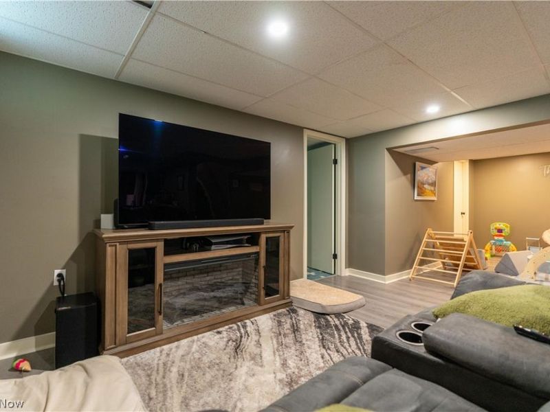 5615 Clover Street, Louisville, OH 44641 Photo 26