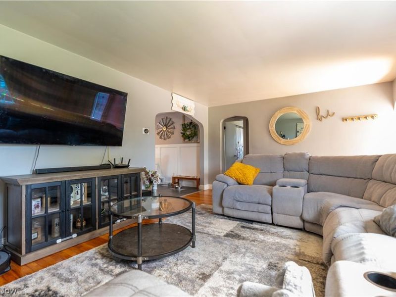 5615 Clover Street, Louisville, OH 44641 Photo 8