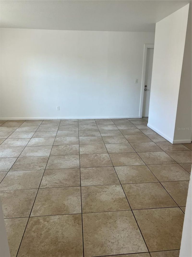 8701 4th Street N, Unit 208, Saint Petersburg, FL 33702 Photo