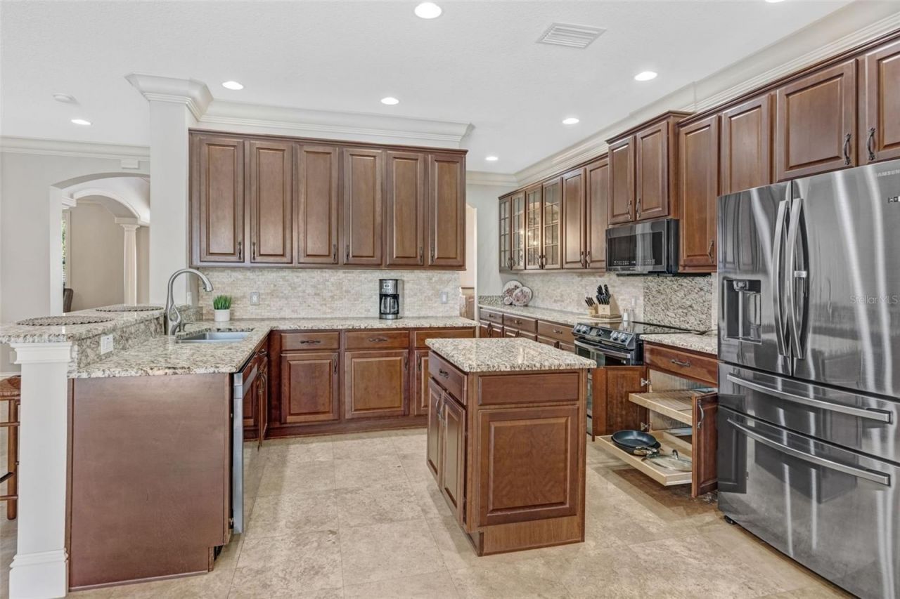 2817 Rolling Acres Place, Valrico, FL 33596 Photo