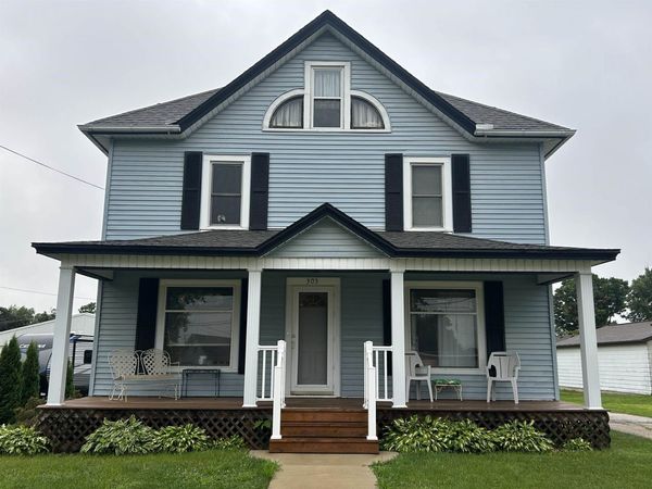 303 S Freedom Street, LENA, IL 61048