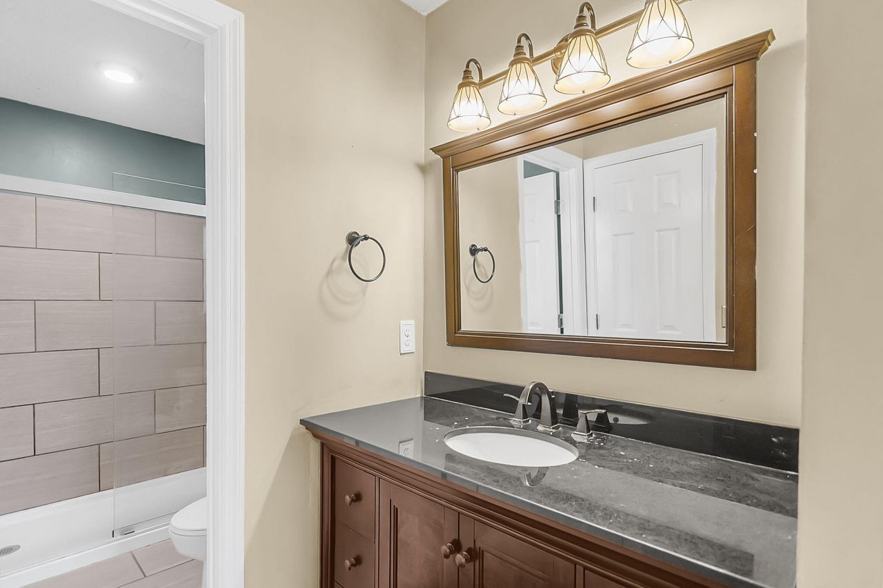 102 Westerly Photo 15