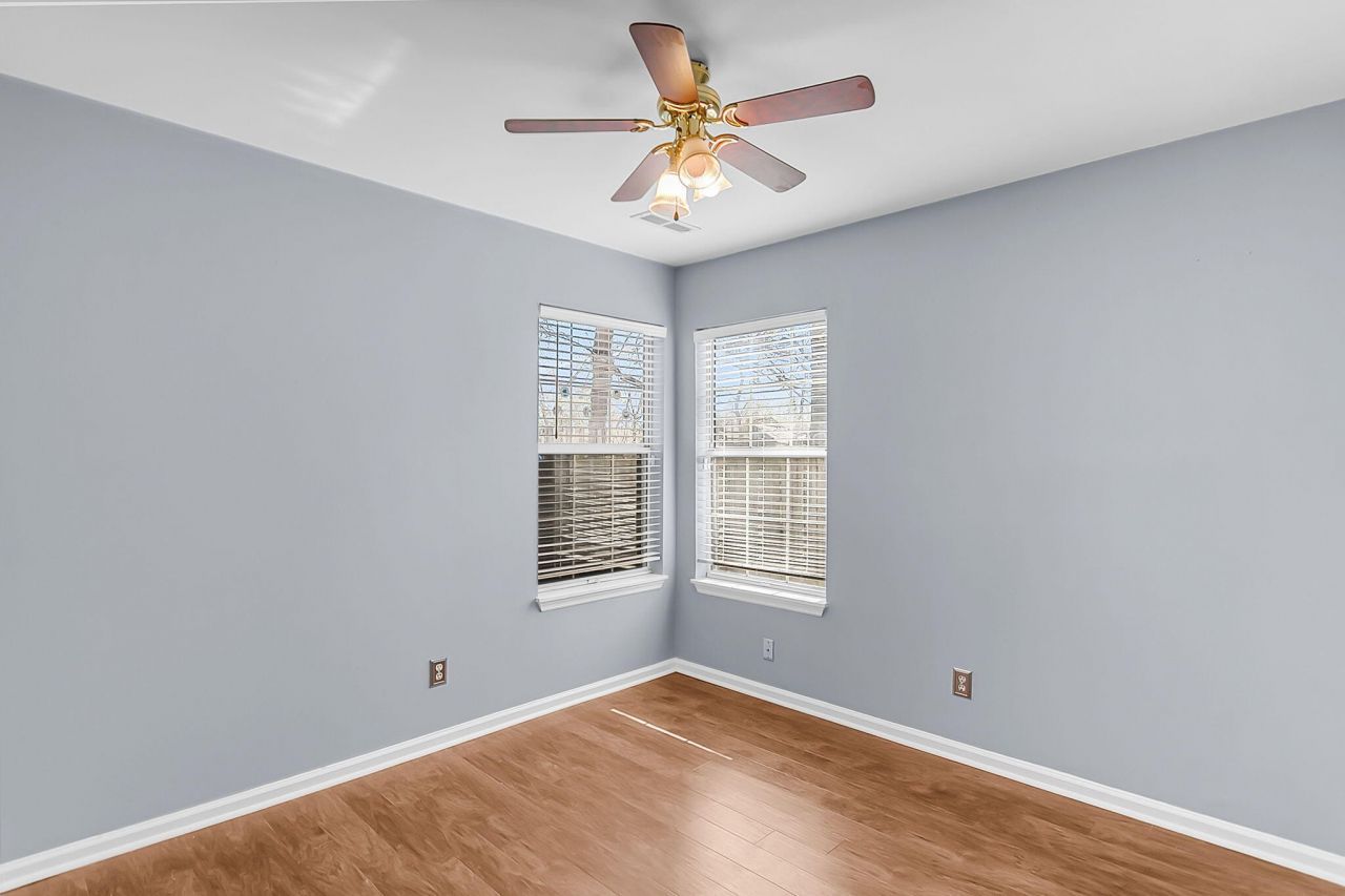 102 Westerly Photo 17