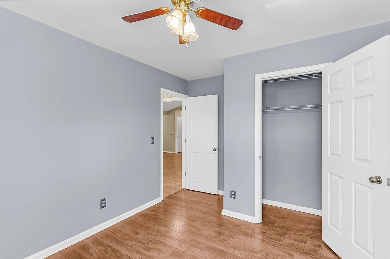 102 Westerly Photo 18