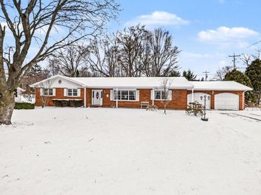 1709 Hacienda Drive, Stevensville, MI 49127