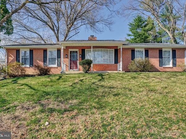 3604 KENT DRIVE , MECHANICSBURG, PA 17050