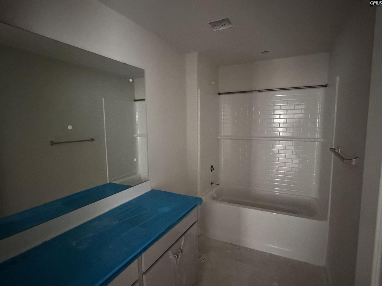 1031 Pineland Drive  Photo 10