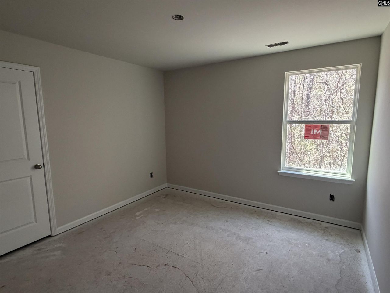 1031 Pineland Drive  Photo 8