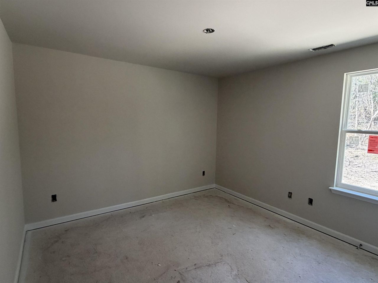 1031 Pineland Drive  Photo 9