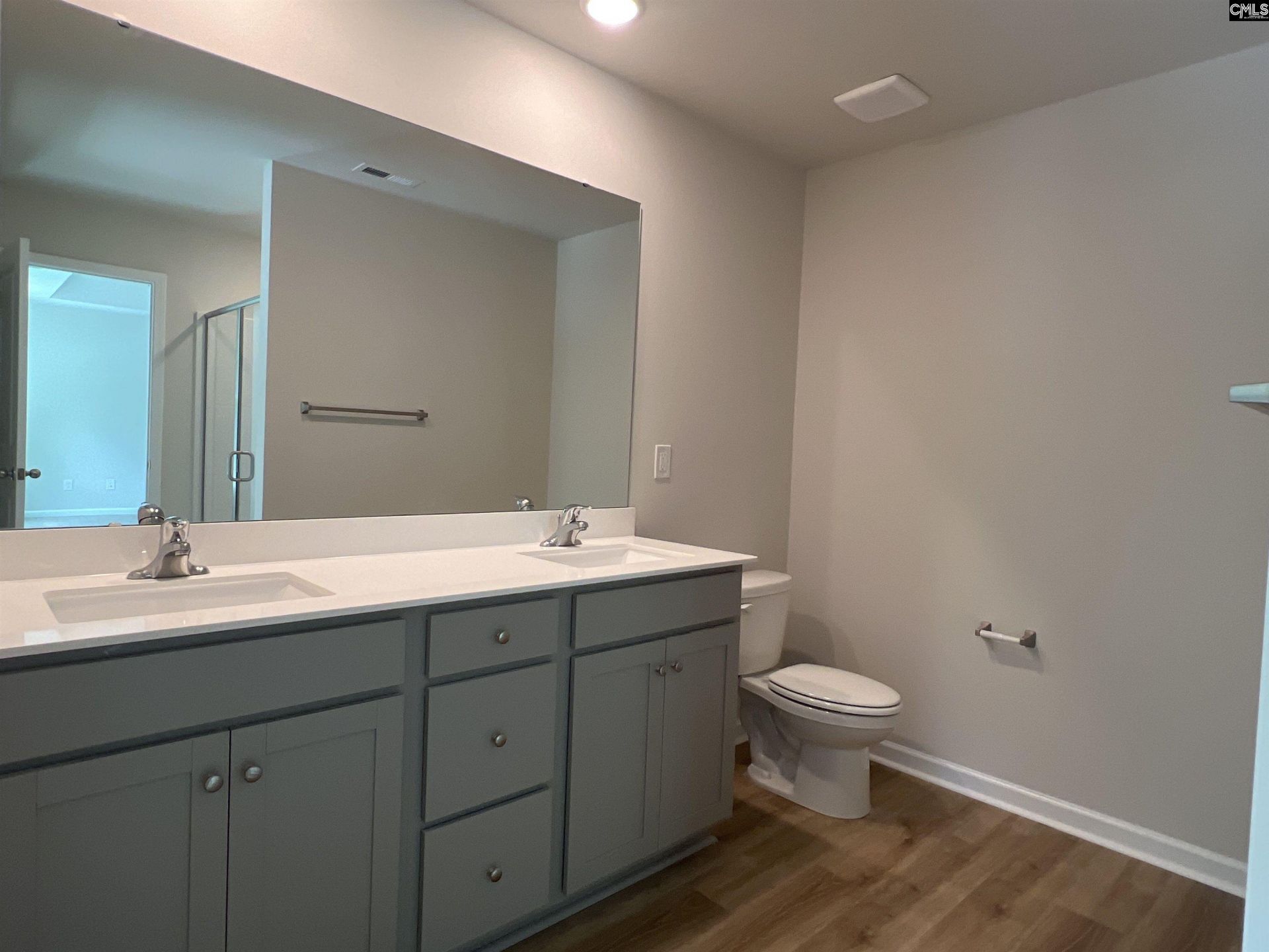 1031 Pineland Drive Photo 9