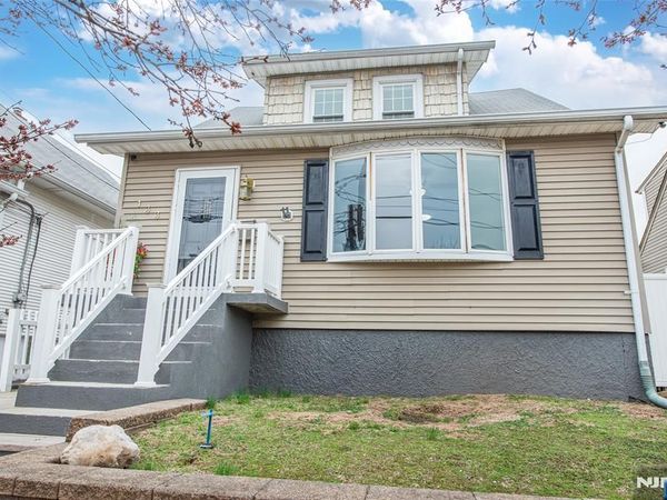 133 Forest Avenue, LYNDHURST, NJ 07071