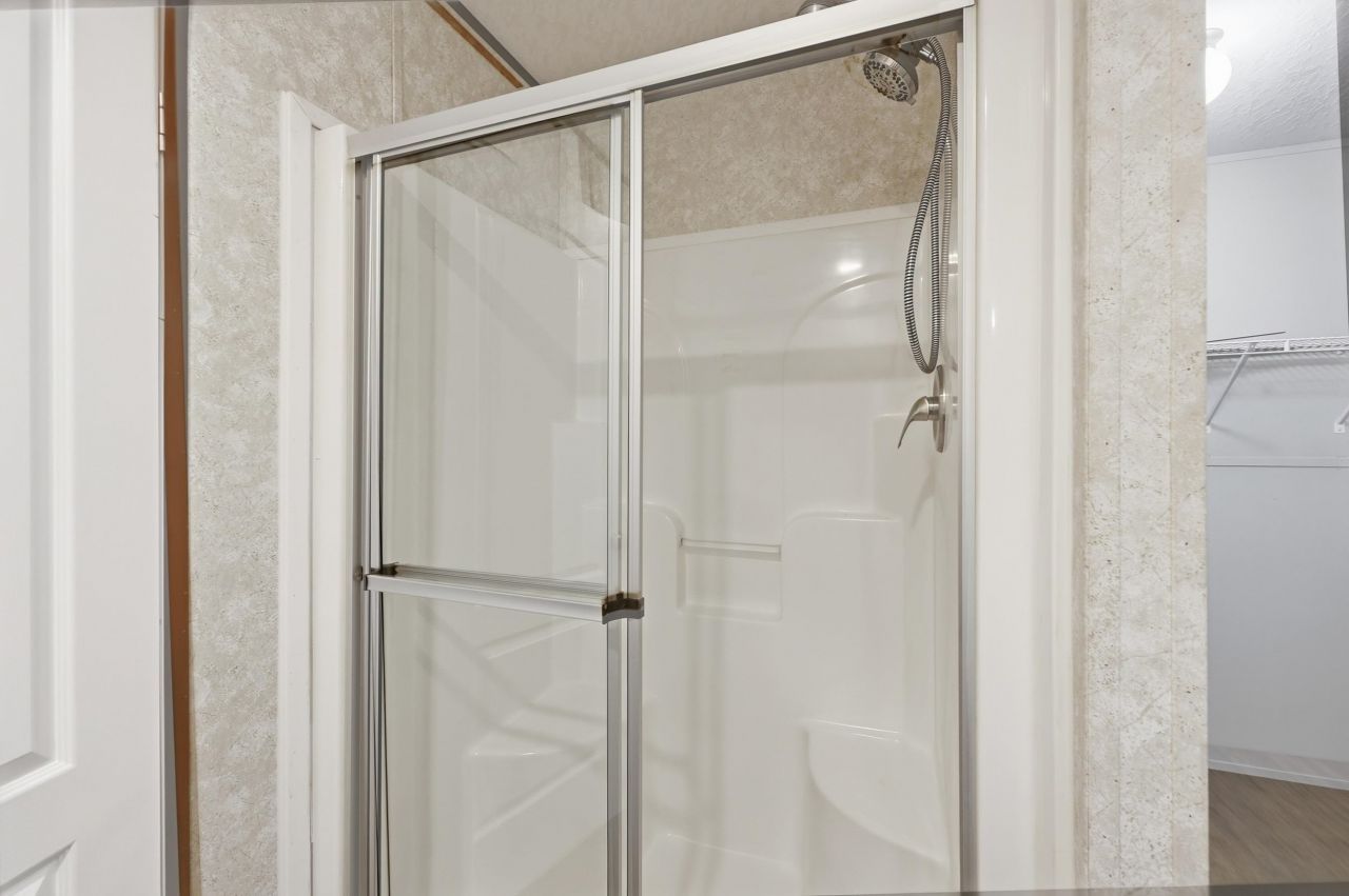 2200 Douston Rd.  Photo 13