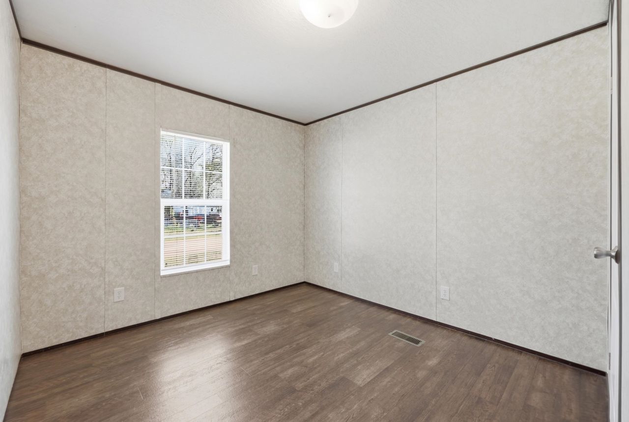 2200 Douston Rd.  Photo 14