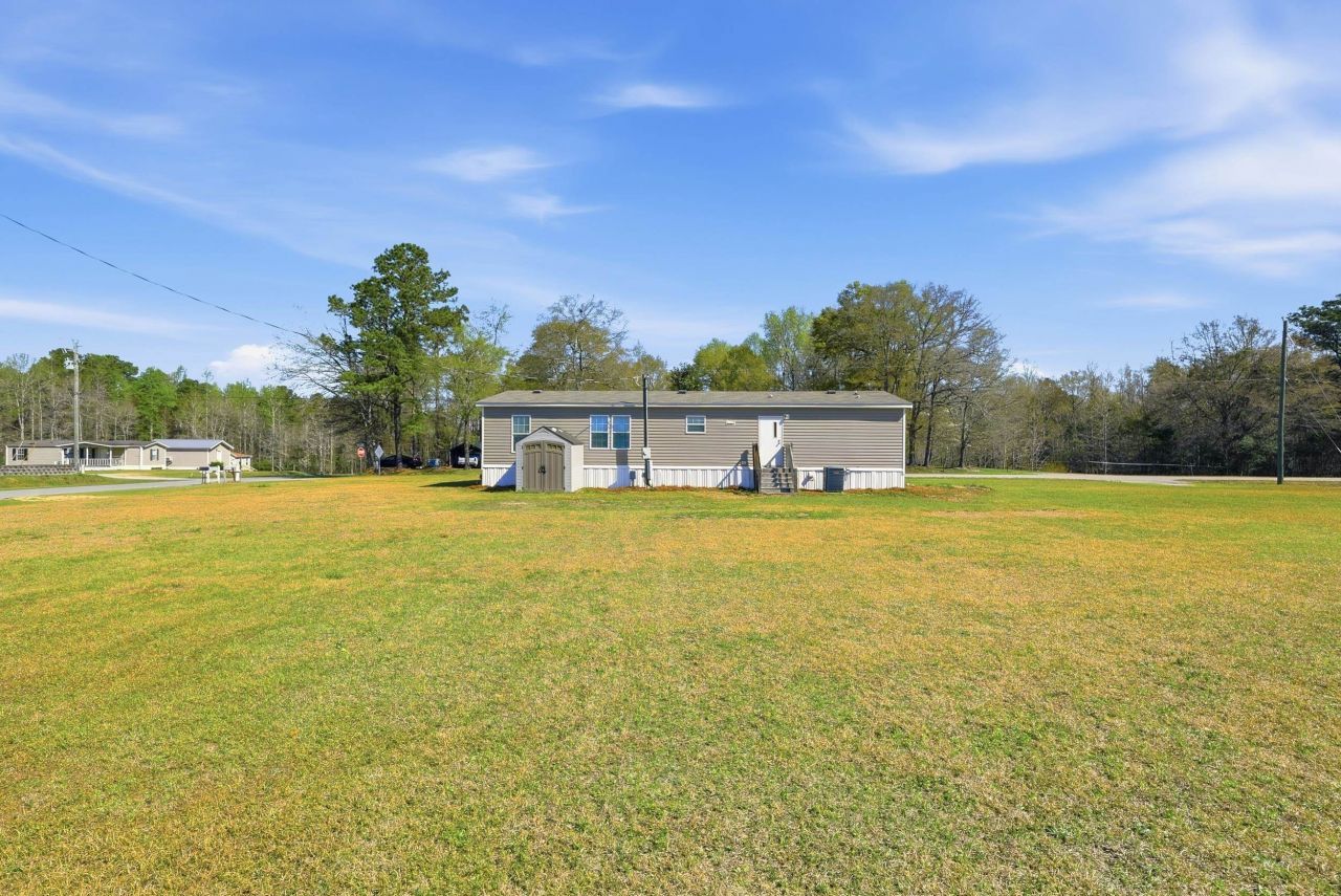 2200 Douston Rd.  Photo 24