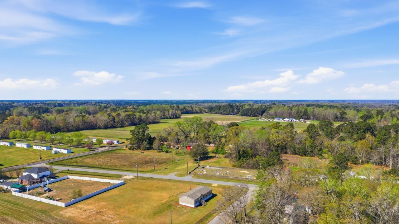 2200 Douston Rd.  Photo 27