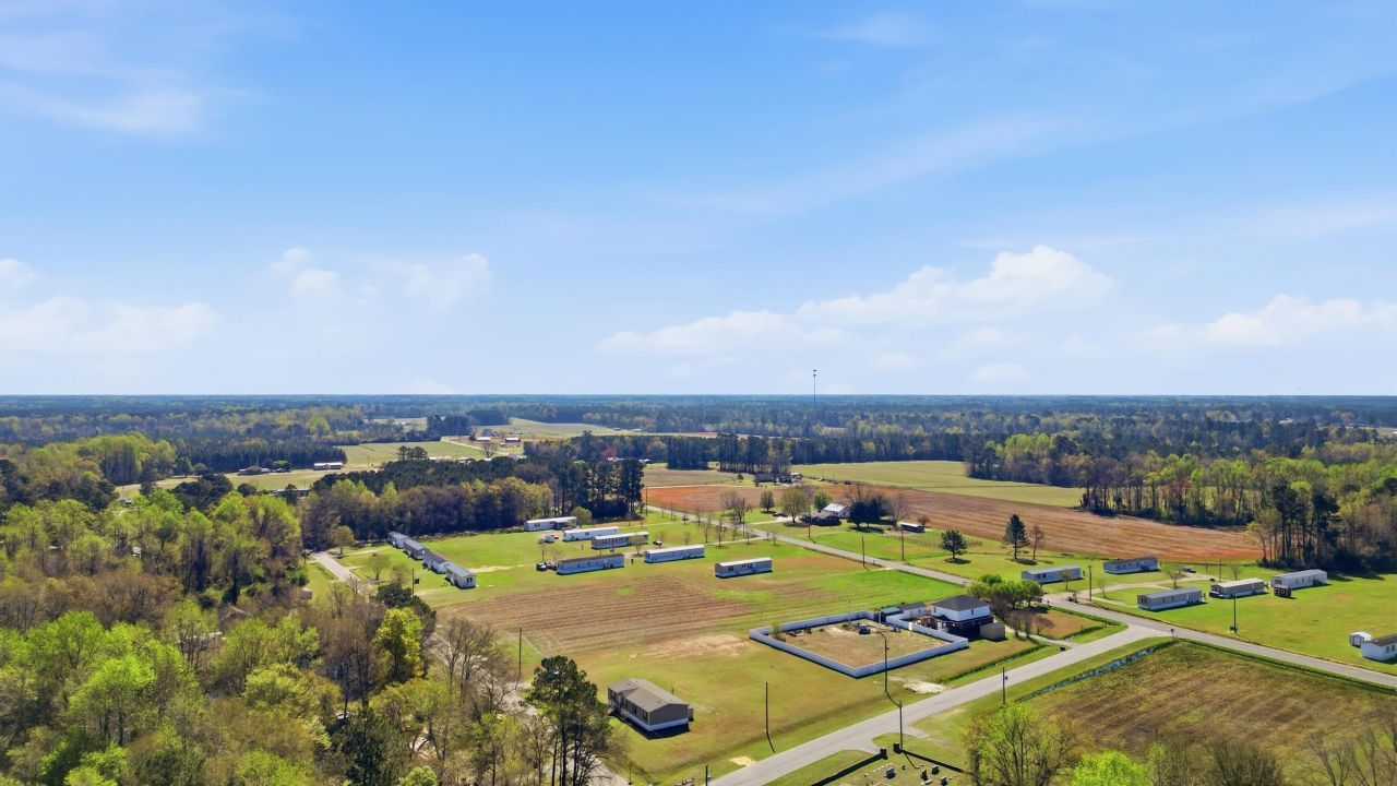 2200 Douston Rd.  Photo 29