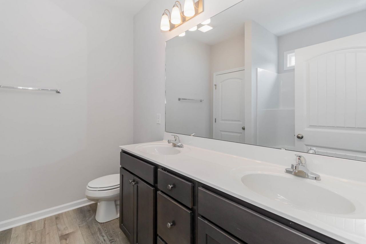 215 Stillbrook Dr. Photo 12