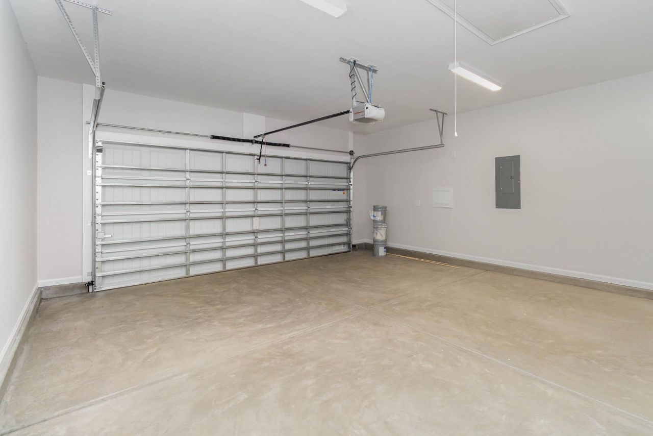 215 Stillbrook Dr. Photo 17